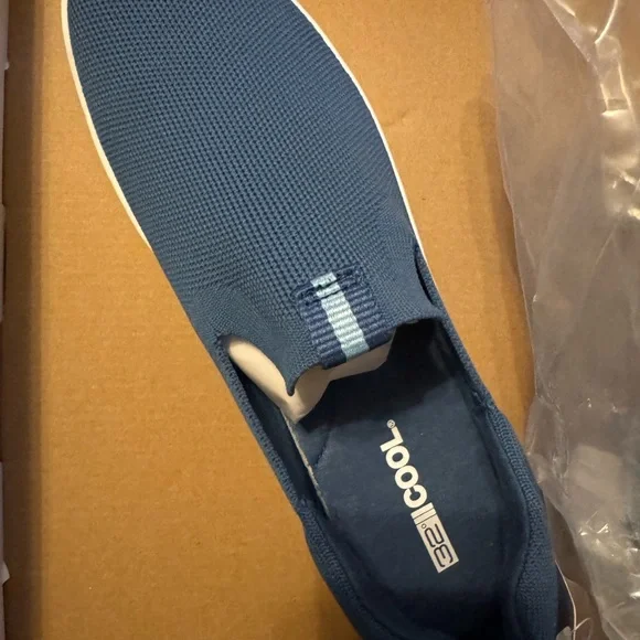 32 Degrees Blue Loafers - Picture 2 of 6